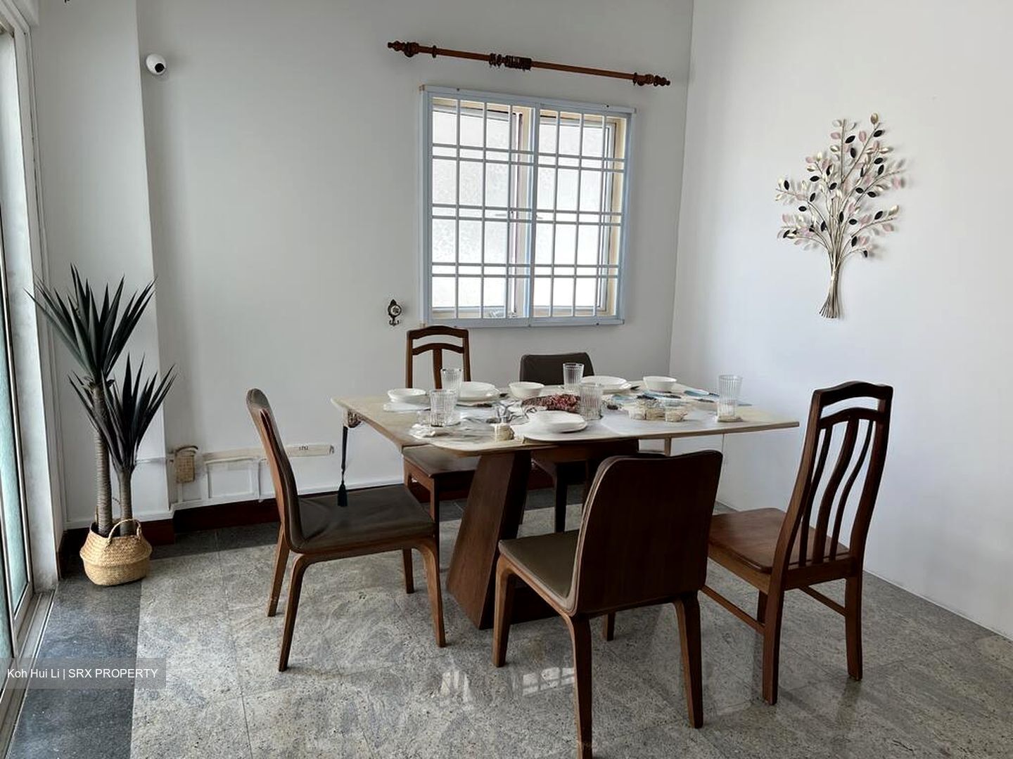 Bulim Drive (D22), Terrace #500760301